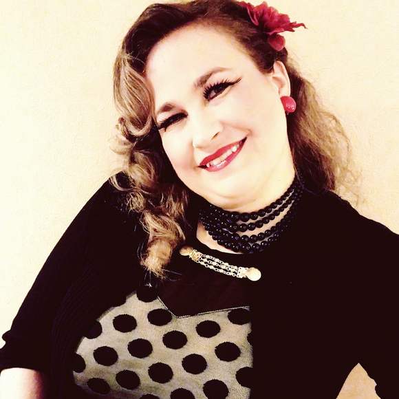 Meet your Posher, Solo Fashion - Picture 1 of 2